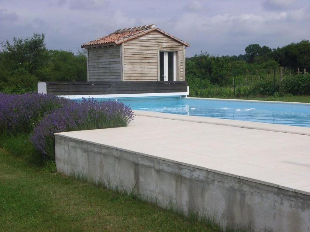Chambres D'Hotes L'En Haut Des Vignes Mérignac 외부 사진